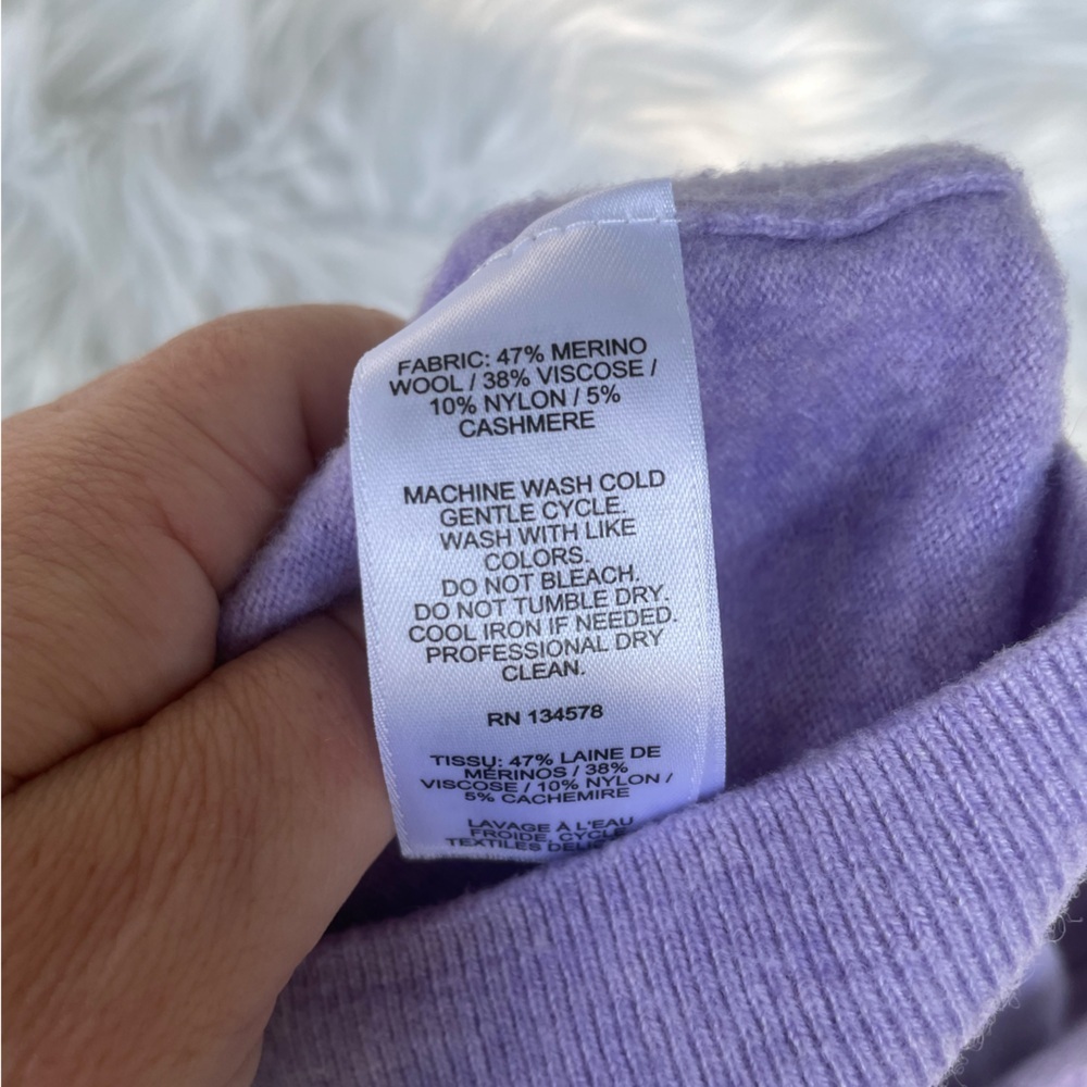 Vineyard Vines Lavender Sweater- ruffles - Woolf Blend - size small - Picture 8 of 9